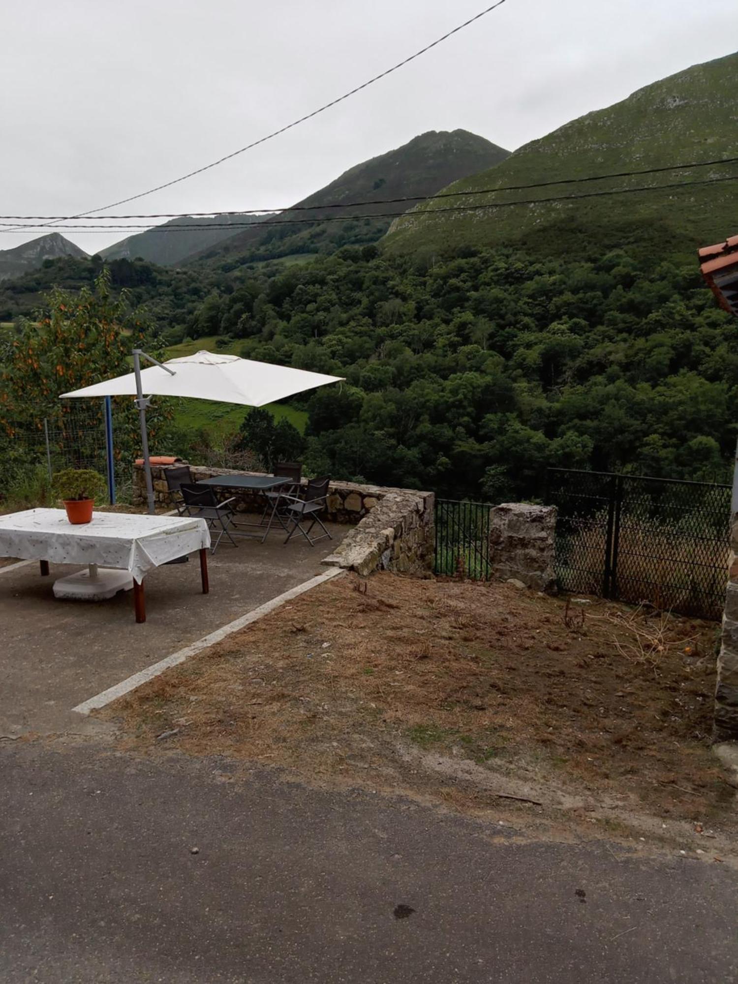 Llanes-Llumedian Villa Buitenkant foto